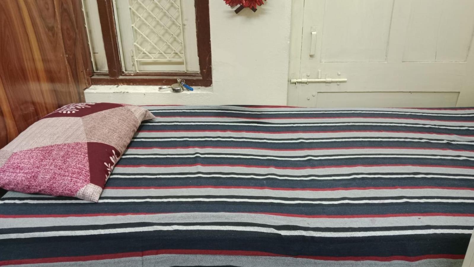 Shivanjali Bhakt Niwas Удджайн Экстерьер фото